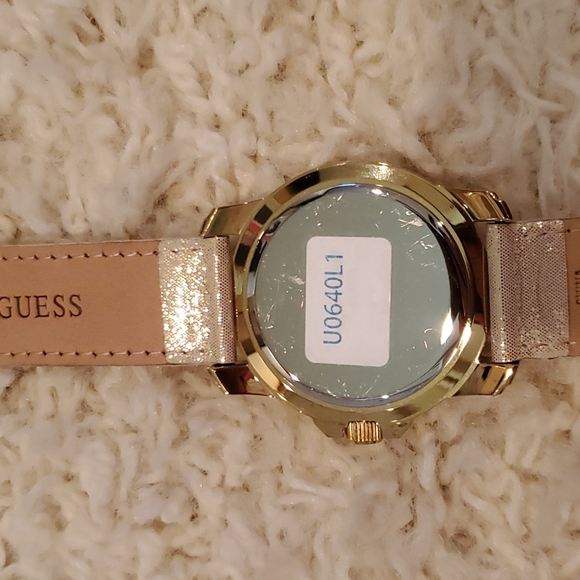 Guess Watch - Picture 6 of 7